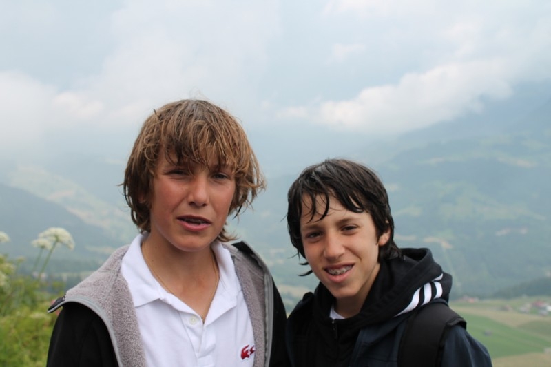 Village Camps International Summer Camp Leysin, Switzerland 2025-08-09 https://www.villagecamps.com/journals_admin/images/683-16-hike (18).jpg